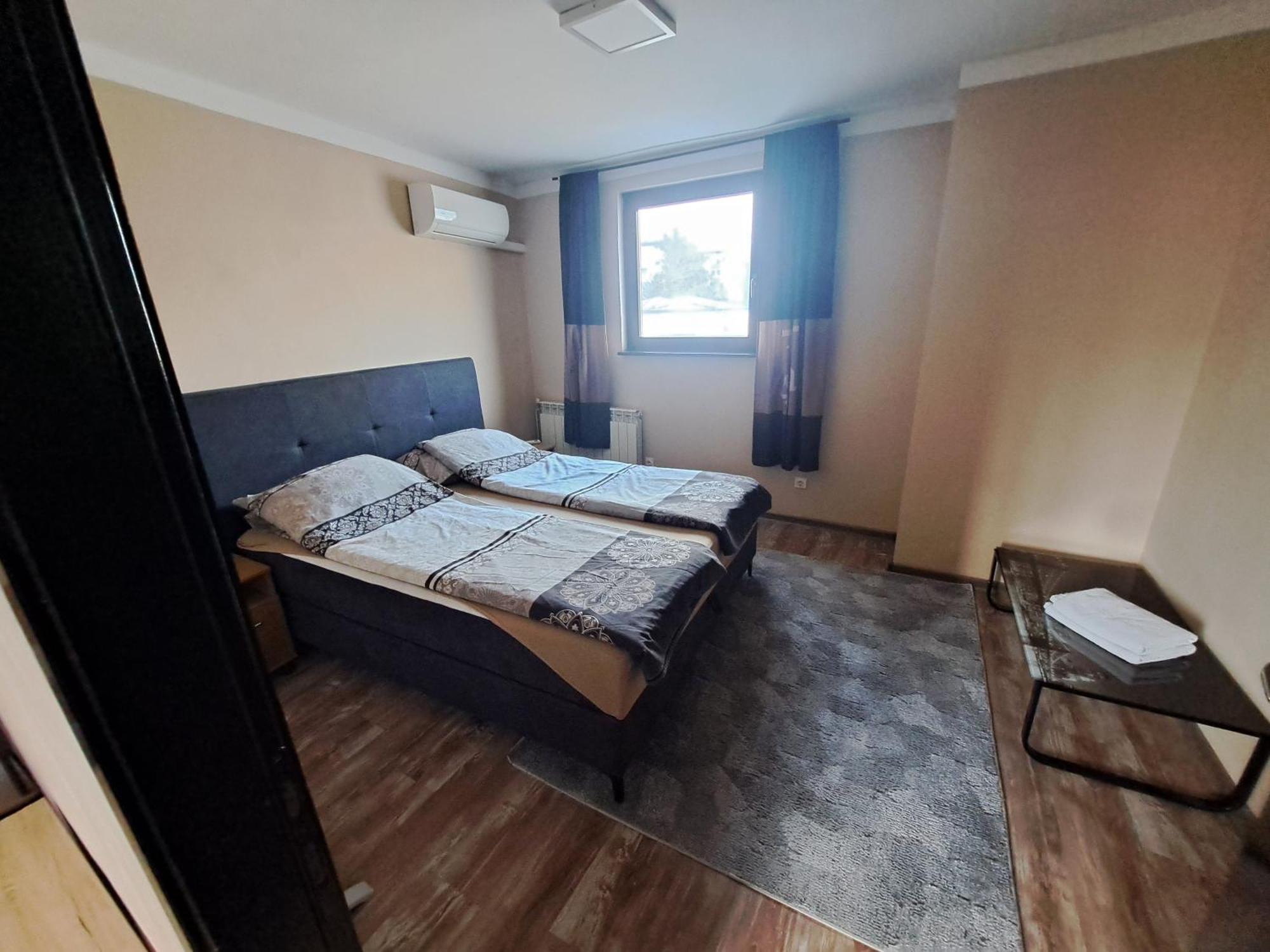 Al-Dino Hotel ซาราเยโว ภายนอก รูปภาพ